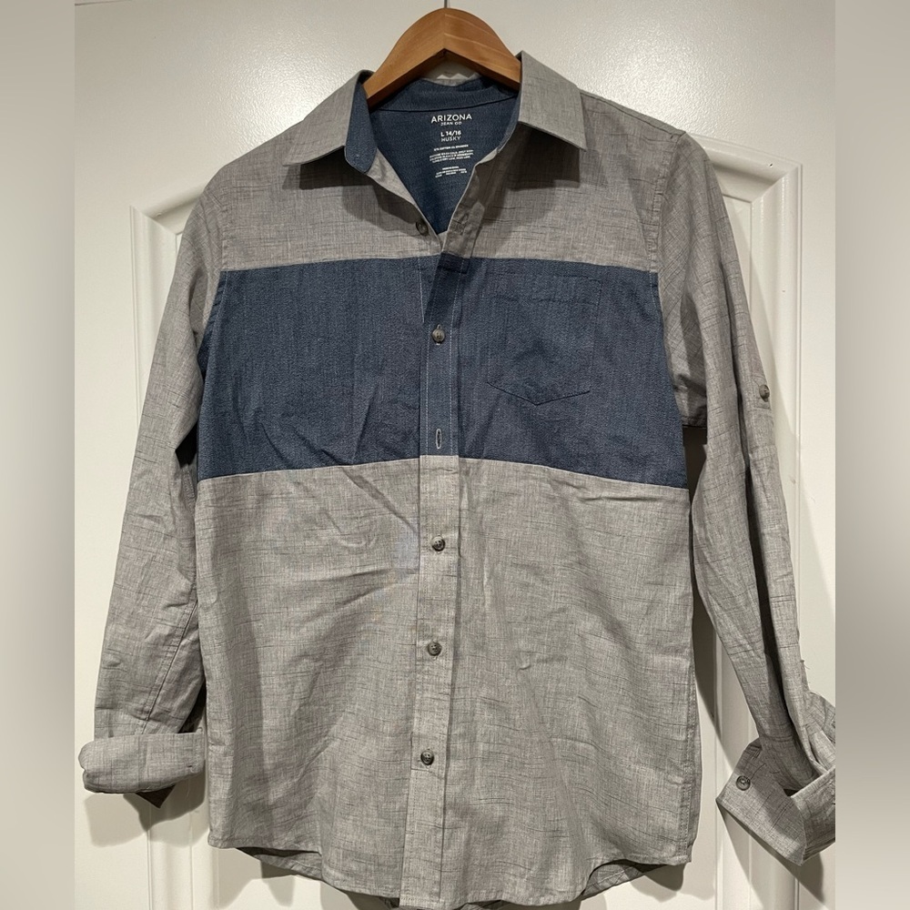 Arizona Jean Company Gray and Navy Button Down Shirt YOUTH XL Husky 14/16